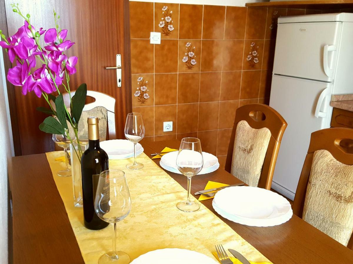 Apartmani Bezma 볼 외부 사진