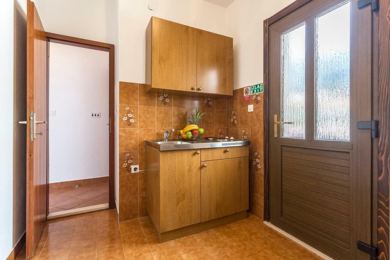 Apartmani Bezma 볼 외부 사진